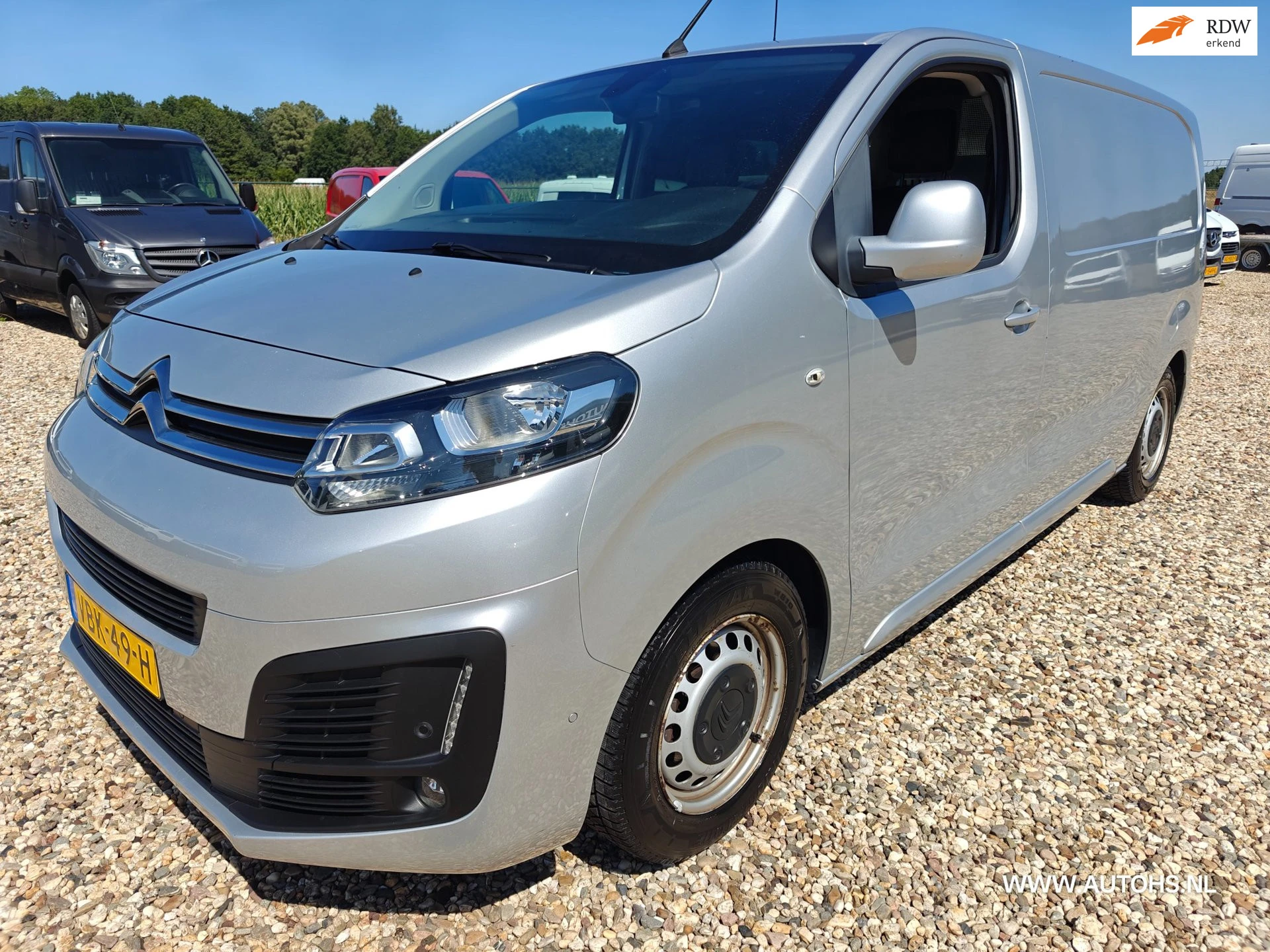 Citroën Jumpy 2019 - 2.0 BlueHDI 180 PK Automaat , Hondenvervoer ,Apk Aug 2027 , 1e eig. Ex overheid, Euro 6 afbeelding 1