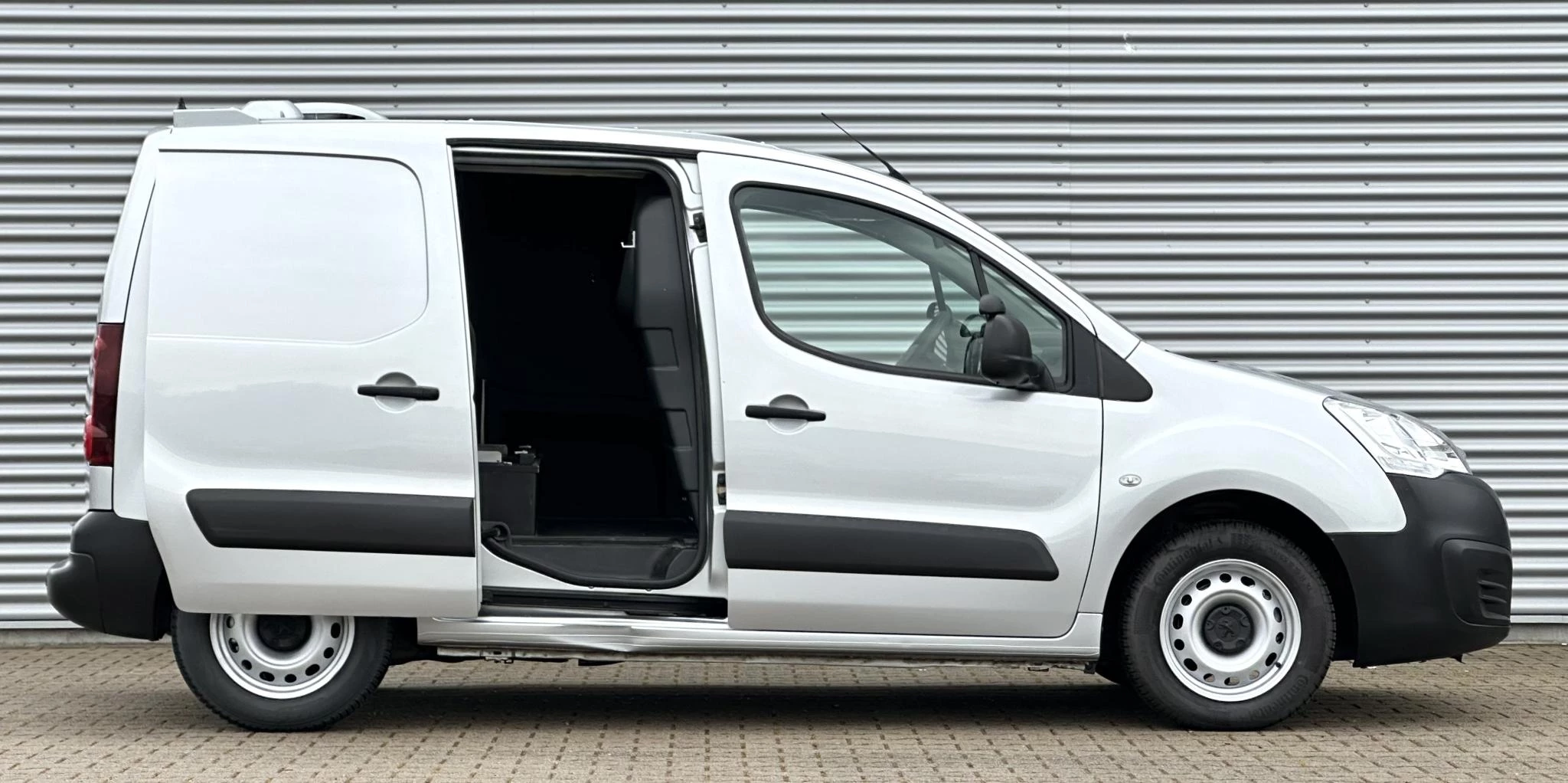 Peugeot Partner 2017 - 122 1.6 BlueHDi 75 L1 Pro MARGE btw vrij obrázek 3