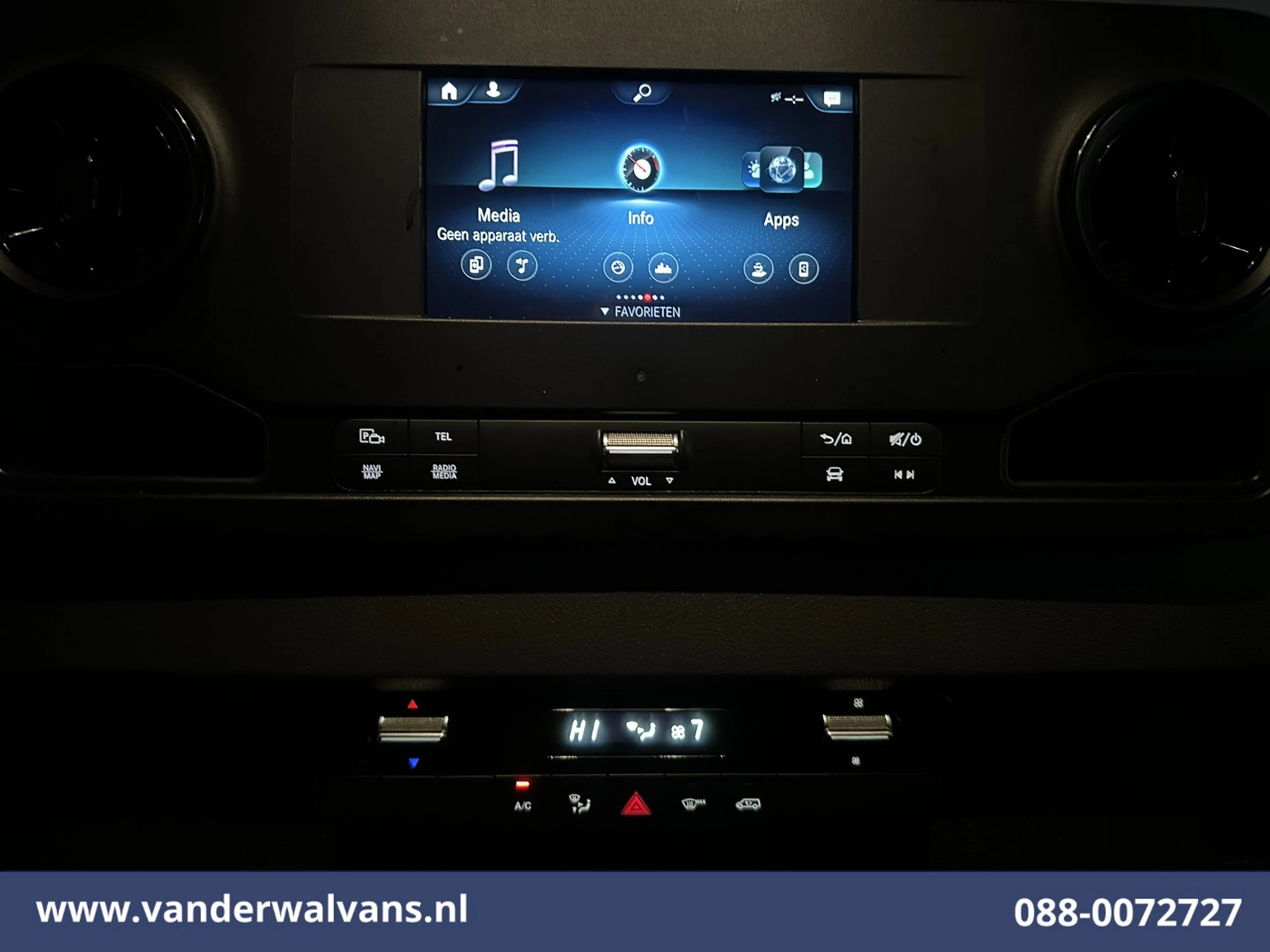 Mercedes-Benz Sprinter 2022 - 317 CDI 170pk L3H2 Euro6 Airco | Camera | Navigatie | Apple Carplay | Cruisecontrol obrázek 17