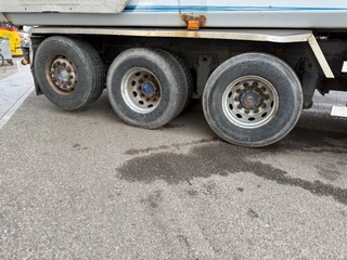 Scania R 2010 - R560 V8 8X4 - EURO 5 - MANUAL GEAR obrazek 6