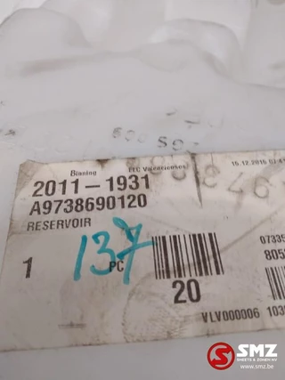 Mercedes-Benz Atego - Ruitensproeierreservoir mercedes a9738690120 afbeelding 4