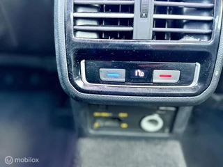 Volkswagen Passat 2015 - 1.8 TSI Highline DSG | Full Options | PANO zdjecie 29
