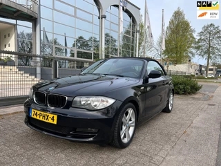 BMW 1 Series 2011 - Cabrio 118i Executive Automaat ,leer,trekh,boekjes imagem 1