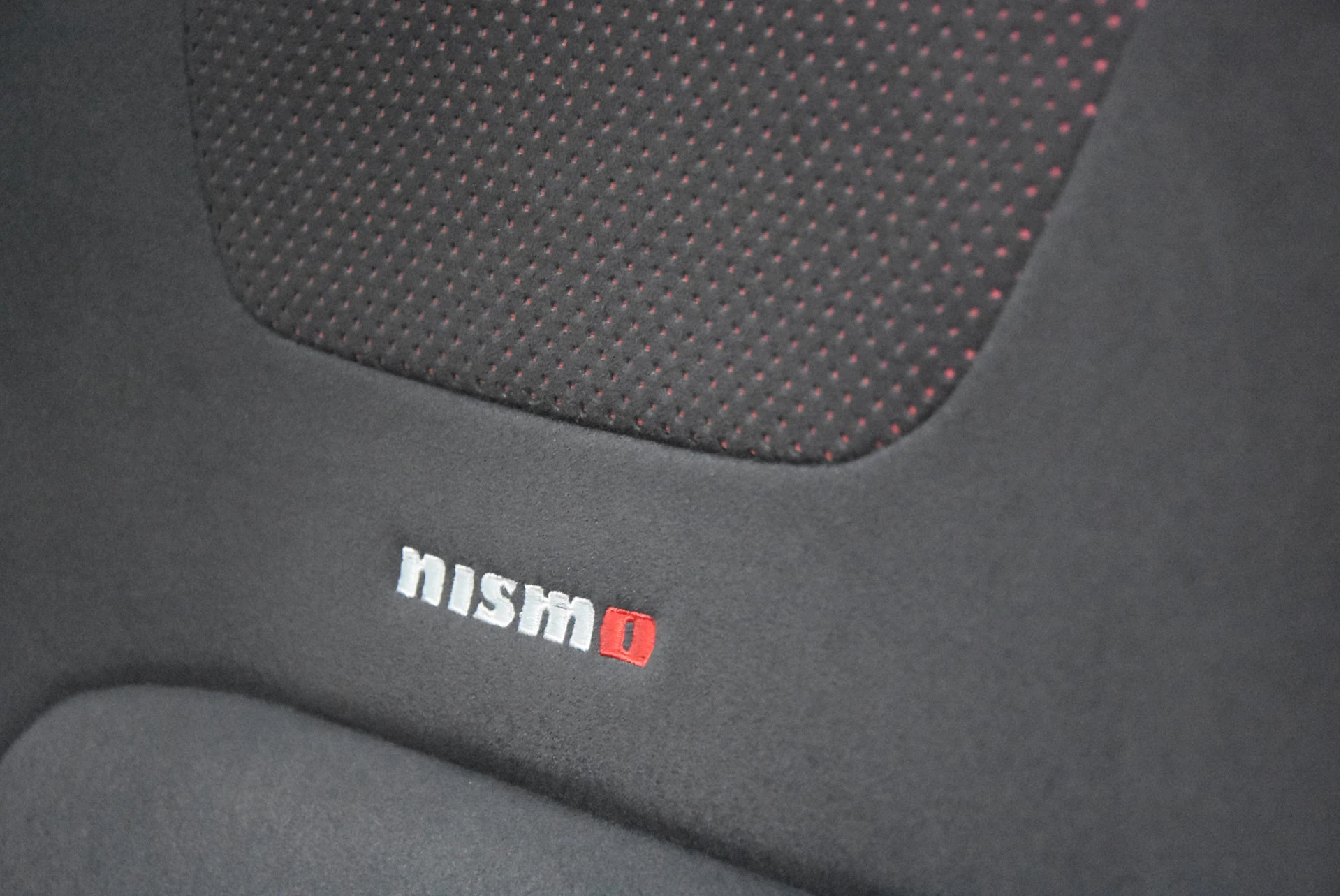 Nissan Juke 2013 - 1.6 Turbo NISMO | 200pk | Navi | Camera | imagem 21