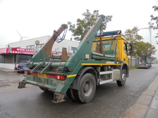 Mercedes-Benz Antos 1824 2015 - 4X2 image 4