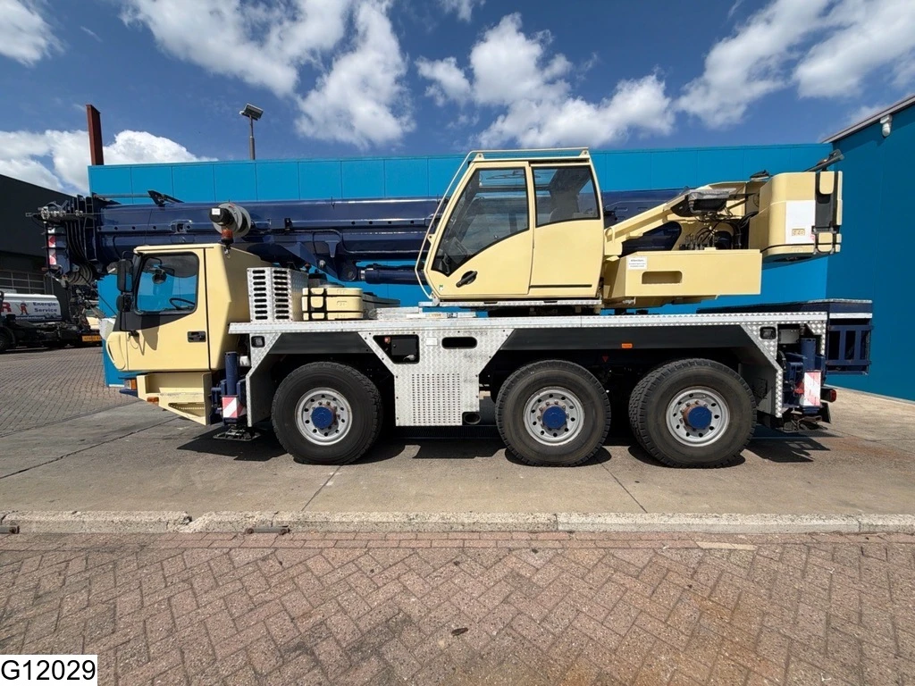 Grove 2012 - GMK3055 6x6, 55.000KG, 42 meter Bild 13