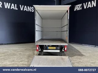 Ford Transit 2022 - 2.0 TDCI 161pk Bakwagen Laadklep Euro6 Airco | Cruisecontrol | Verwarmde voorruit | 1040kg laadvermogen image 3