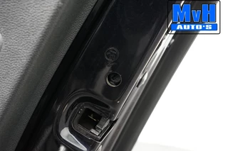 Volkswagen Golf 2020 - 1.5 eTSI R-Line|SPORTSTOEL|LUXE|LED| image 62