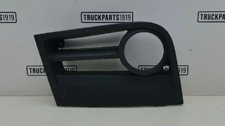 Mercedes-Benz - Body & Chassis Parts Mistlamphoek Li. MB à venda