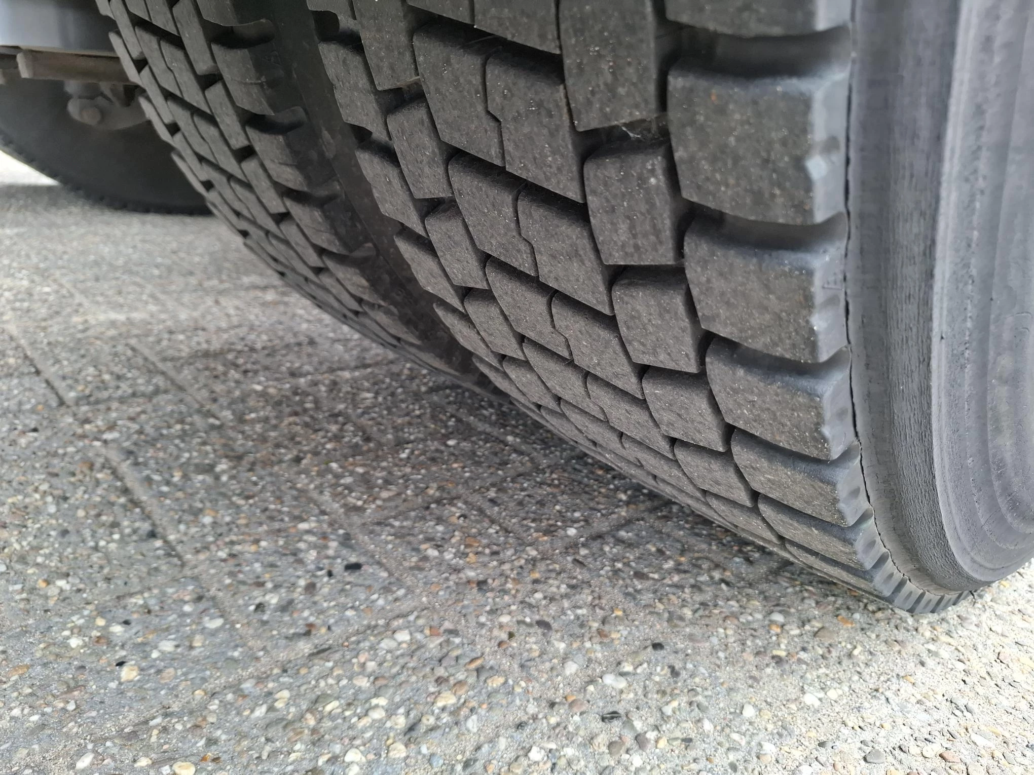 Scania P 2012 - P420 / TUV:03-07-2026 / GOOD TYRES / AIRCO / AUTOMATIC / EURO-5 / 2012 obrázek 32