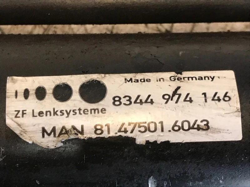 MAN - 81.47501-6043 STEERING CYLINDER ZF 8344974146 obrázek 2