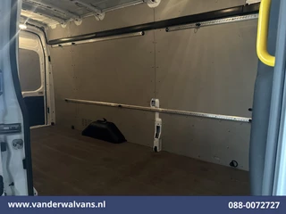 Ford Transit 2023 - 2.0 TDCI 130pk L4H3 Jumbo Euro6 Airco | Camera | Cruisecontrol | Stoelverwarming | Verwarmde voorruit imagen 12