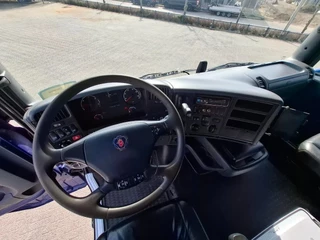 Scania R620-V8 2011 - / 6X4 / RETARDER / HYDRAULICS / SMART TACHO / LEATHER / AUTOMATIC / EURO-5 / 2011 bild 17
