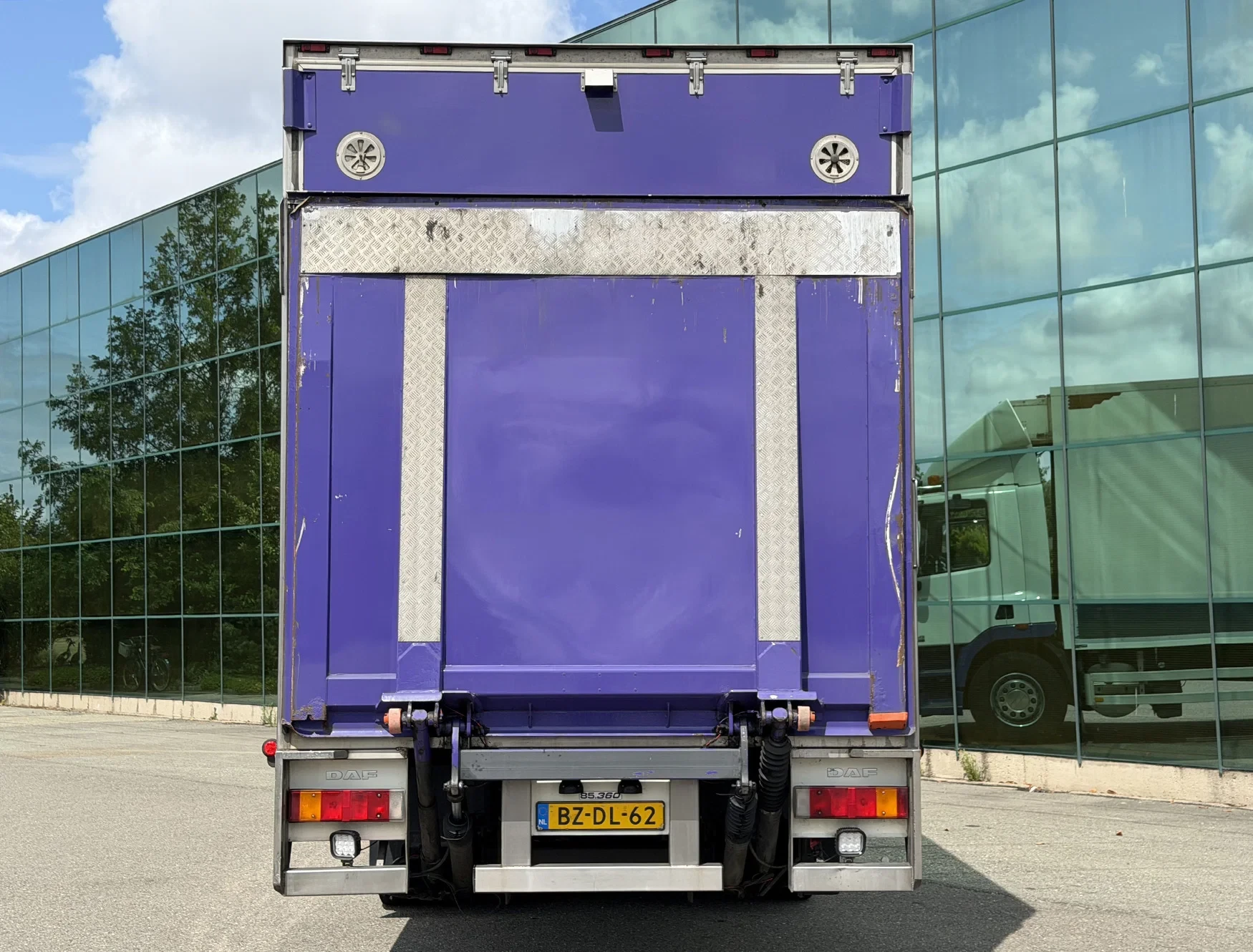 DAF CF 85.360 2011 - FAN EURO 5 AIRCO HEIWO ISOLATED BOX DHOLLANDIA 3000 KG. TAIL LIFT HOLLAND-TRUCK afbeelding 16