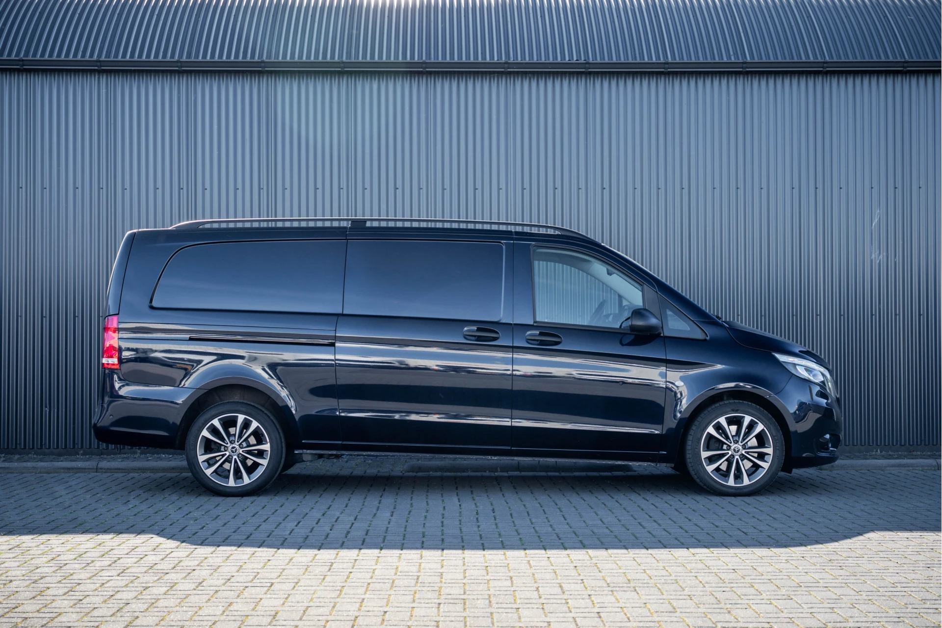 Mercedes-Benz Vito 2022 - 119 CDI L3H1 | ILS | Automaat | Camera | Carplay | PDC | Zijschuifdeur L+R | Trekhaak obrázek 7