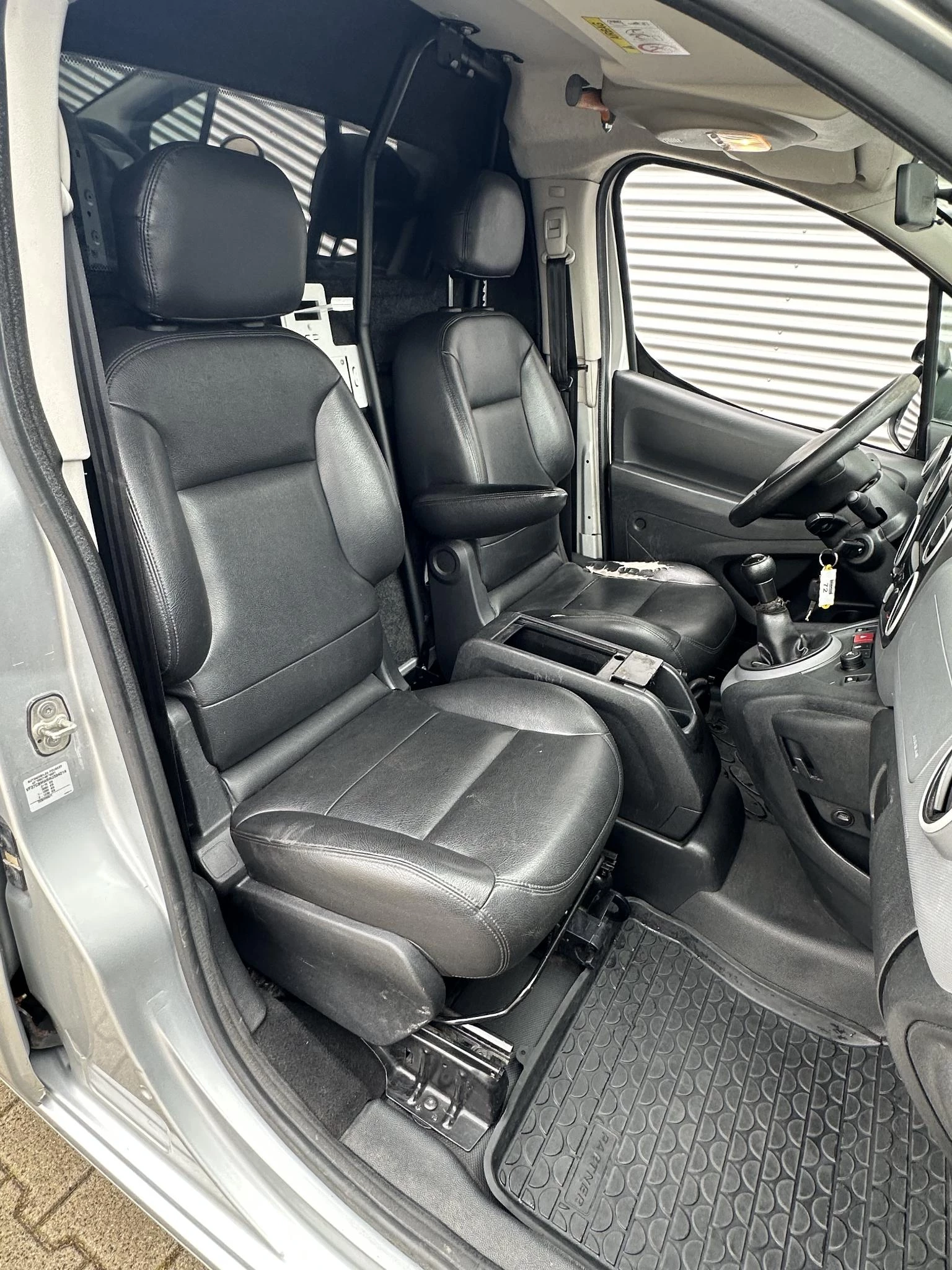 Peugeot Partner 2017 - 122 1.6 BlueHDi 75 L1 Pro MARGE btw vrij obrázek 4