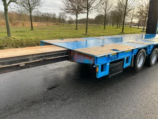 Goldhofer N/A 2008 - STZ L6 65/80A with loading ramps image 5