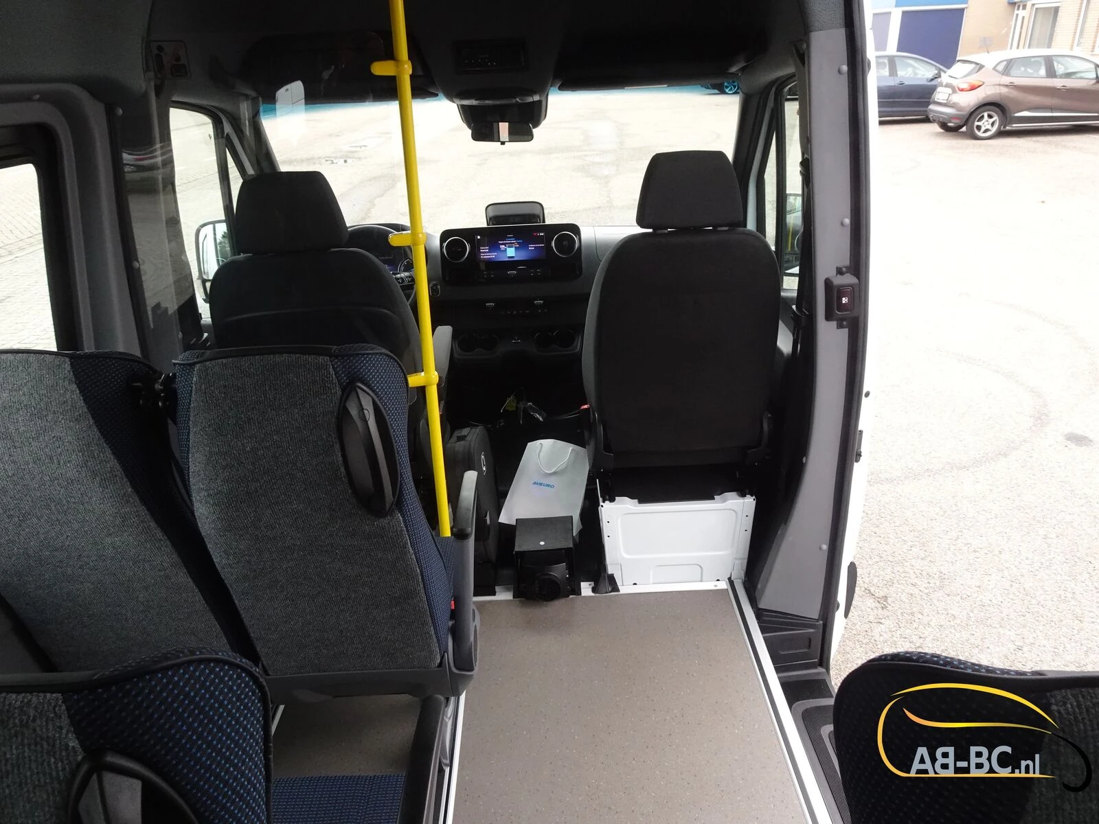 Mercedes-Benz eSprinter - 17 Seats Electric Range: 465 km Bild 73