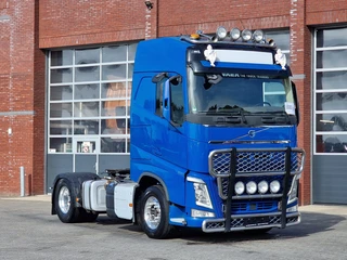 Volvo FH 2019 - 13.500 Globetrotter 4x2 - PTO/Hydraulic - Navi - Alloy wheels - Fridge te koop