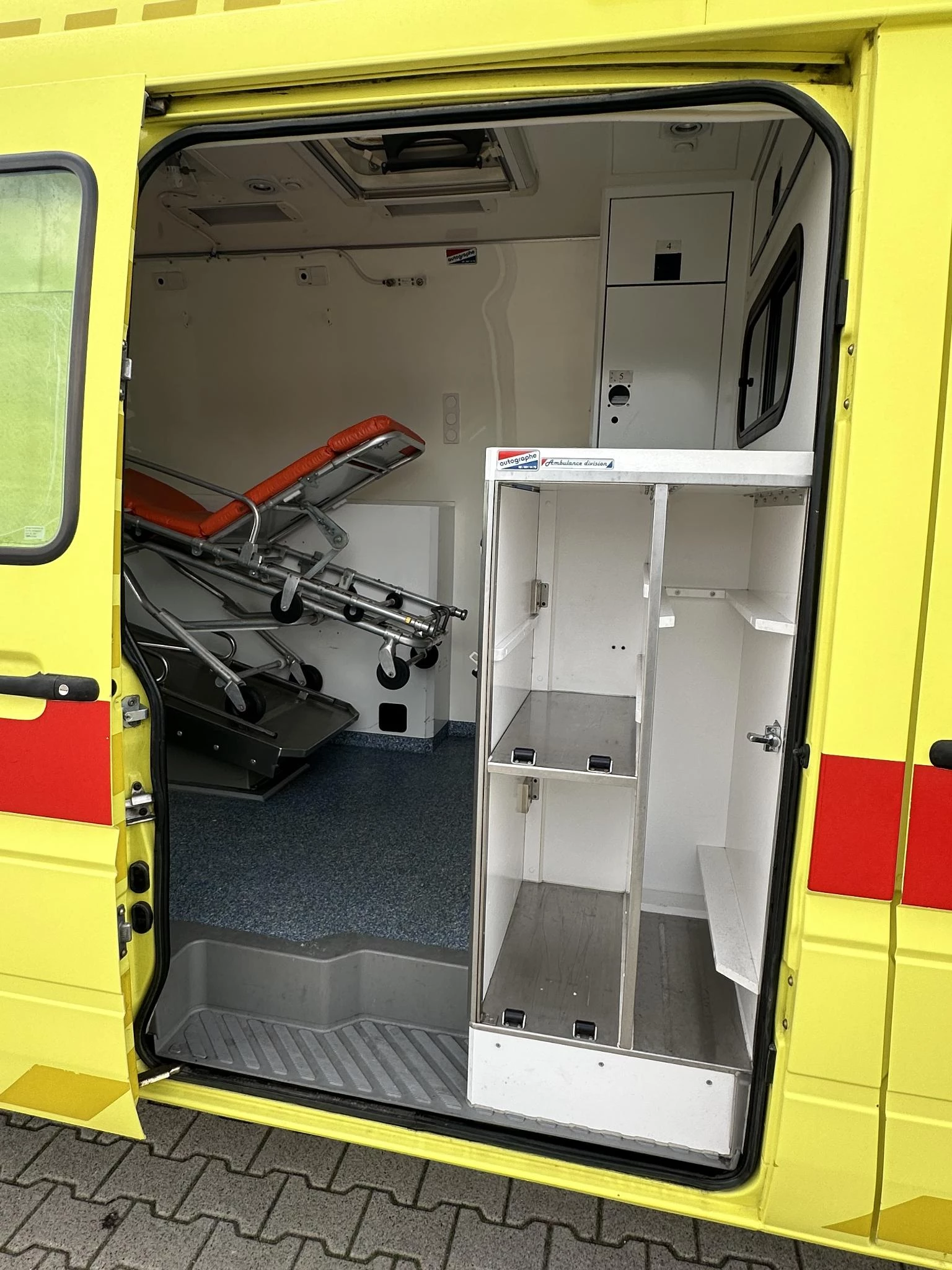 Volkswagen LT 2005 - LT 2.8 TDI 158 PK lang Ambulance Rettungswagen afbeelding 11
