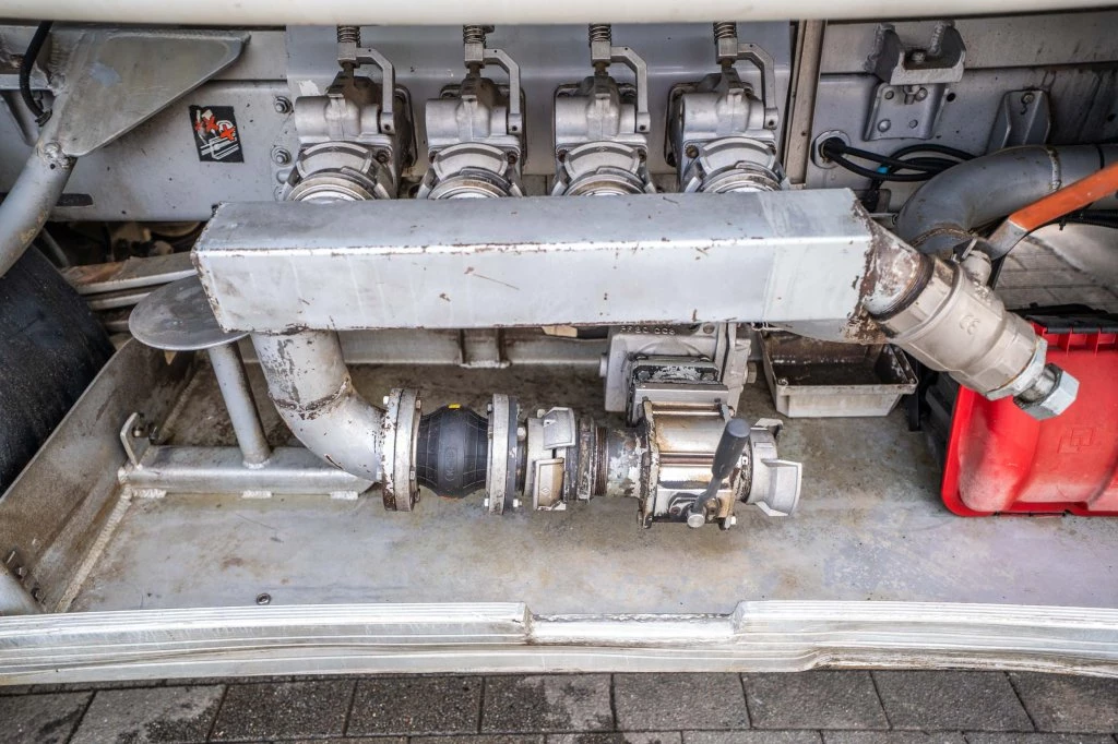 Renault 2000 - MIDLUM 220 +ALU 9.500L+4 COMP image 10