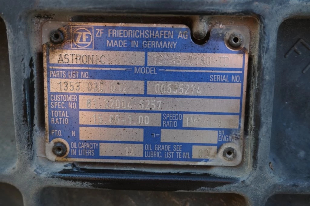 ZF 2015 - 12AS2330DD TGX zdjęcie 5