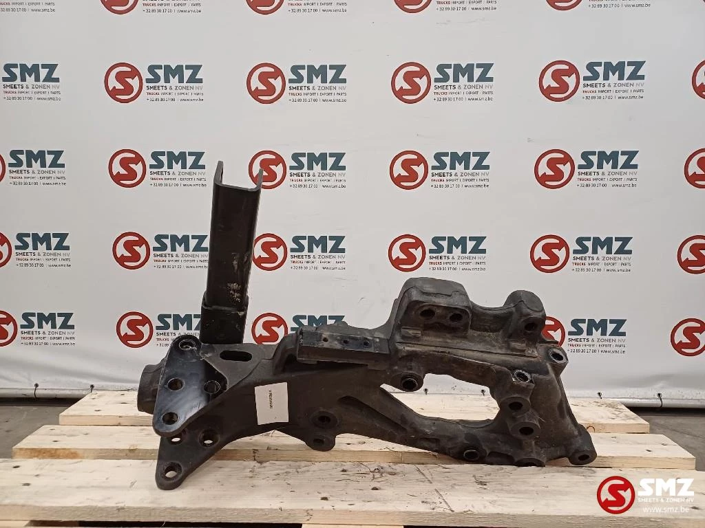 Mercedes-Benz 2021 - Occ voorframe rechts Mercedes immagine 2