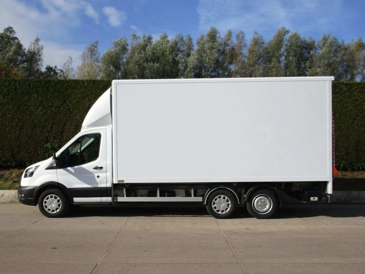 Ford Transit 2024 - 350 Gesloten clixtar oplegger 4,9 m. afbeelding 2