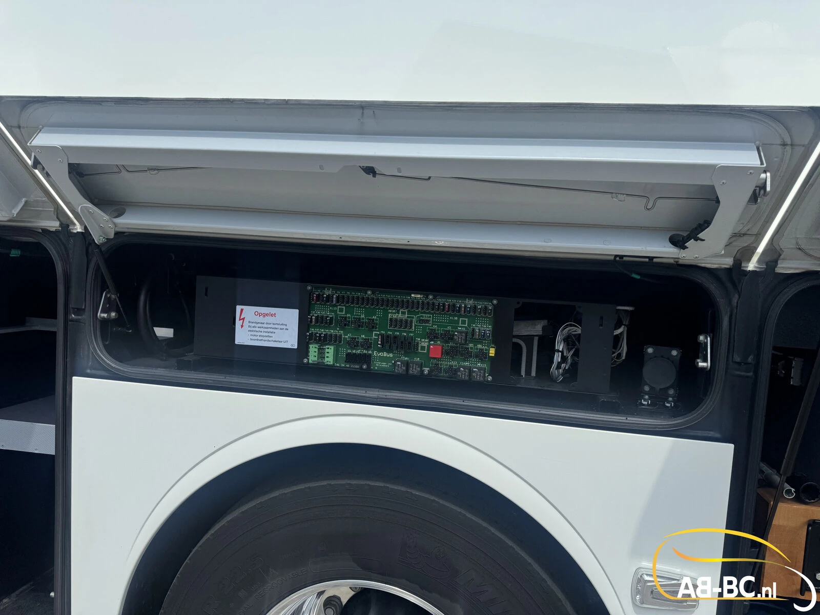 Mercedes-Benz Tourismo RHD 2023 afbeelding 33