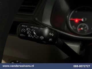 Volkswagen Transporter 2020 - 2.0 TDI L2H1 Euro6 Airco | Apple Carplay | Imperiaal | Cruisecontrol | Camera | Trekhaak image 3