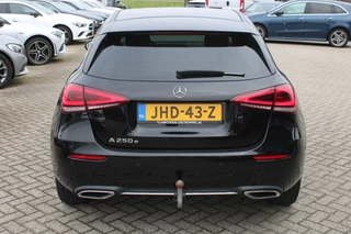 Mercedes-Benz A-Class 2021 - 250e AUT8 Advantage TREKHAAK CAMERA STUURWIELVERWARMING NAVI DAB obrazek 5