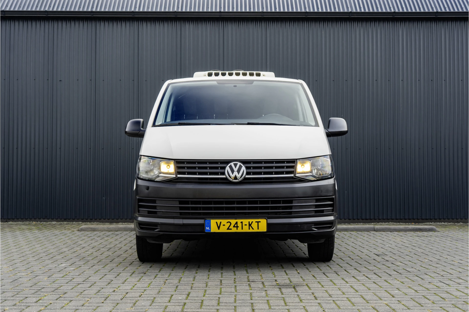 Volkswagen Transporter 2018 - T6 2.0 TDI L1H1 | Koelwagen | Dag en nachtkoeling | 3-Zits | Cruise | Airco | Euro 6 obrázek 3