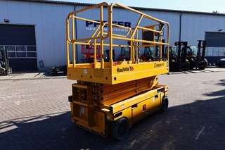 Haulotte 2011 - Compact 10 Electric, 10m Working Height, 450kg Cap immagine 2 miniatura