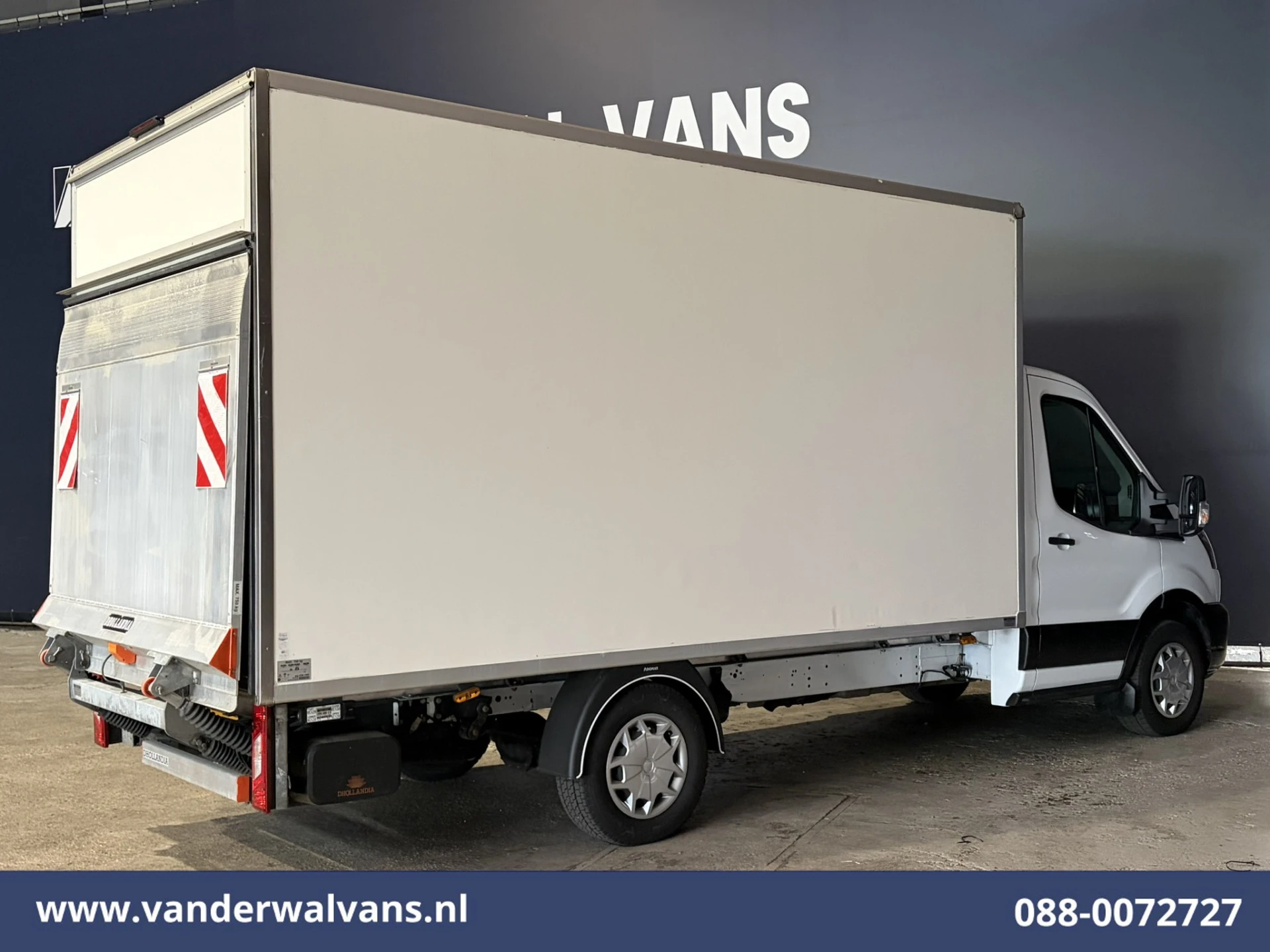 Ford Transit 2022 - 2.0 TDCI 131pk Bakwagen Laadklep Euro6 Airco | 1040kg laadvermogen | Cruisecontrol | Verwarmde voorruit image 11