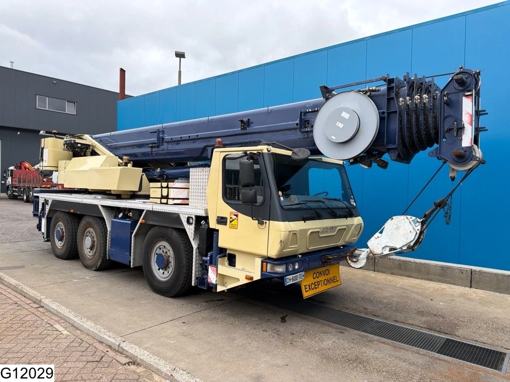 Grove 2012 - GMK3055 6x6, 55.000KG, 42 meter Bild 2