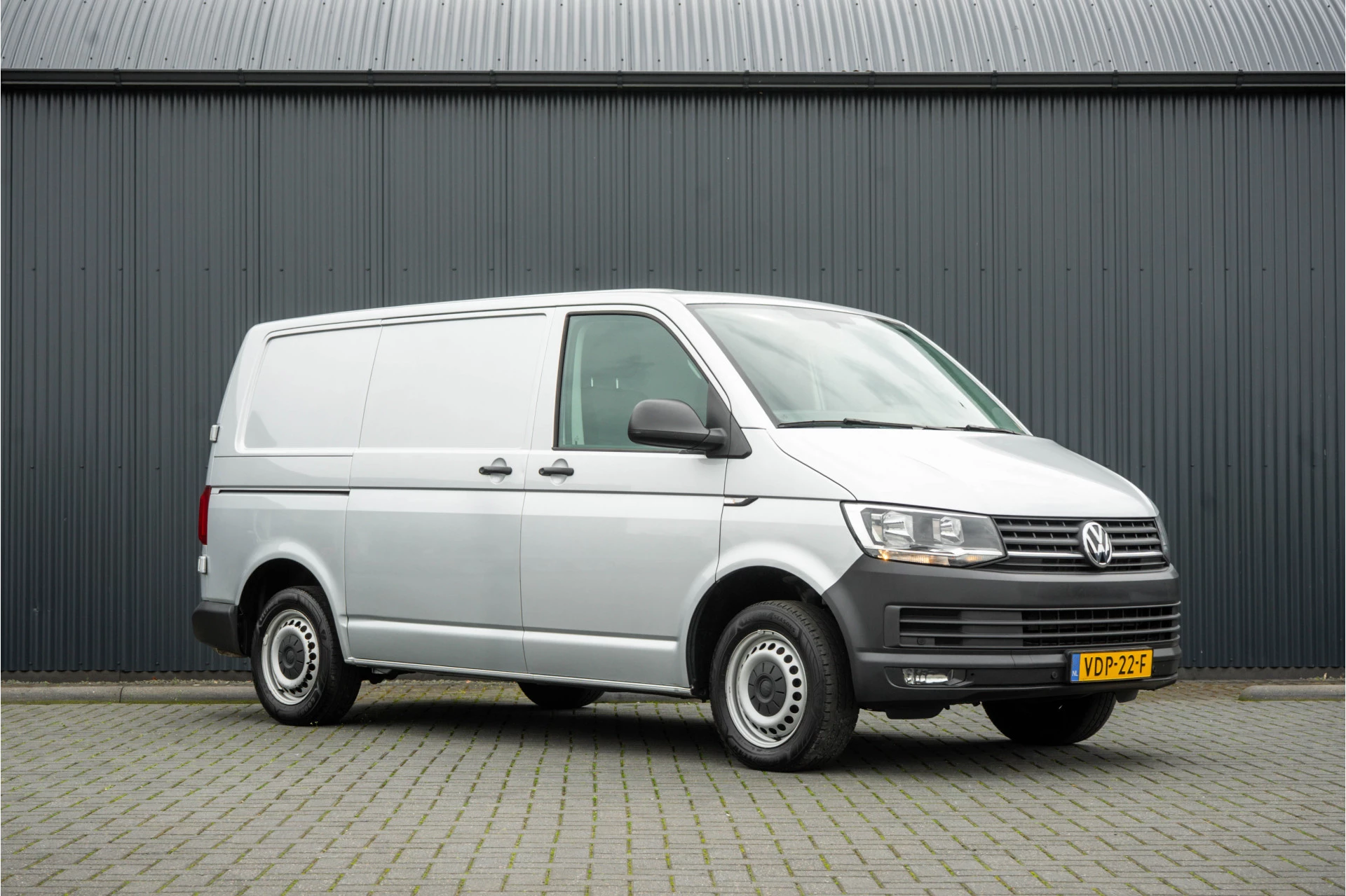 Volkswagen Transporter 2020 - T6 2.0 TDI L1H1 | 150 PK | Automaat | Carplay | Cruise | PDC | Trekhaak immagine 4