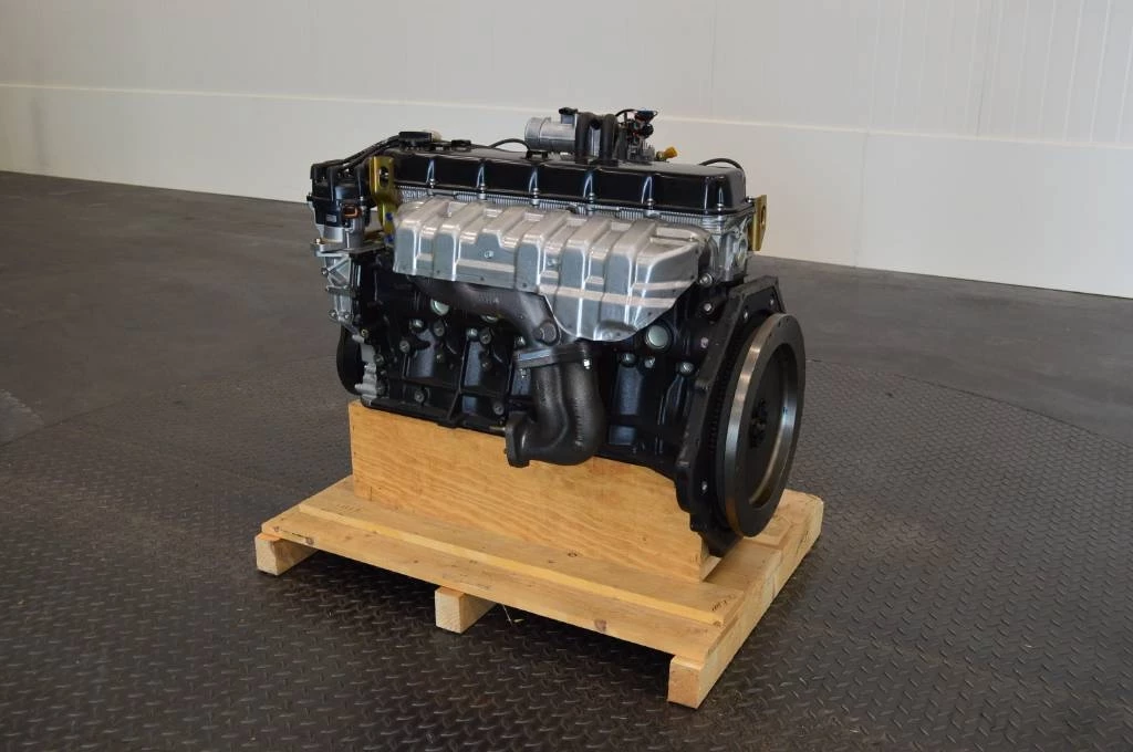 Nissan - TB45 forklift engine, Brand new! 100% original изображение 7