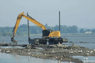 Cat 2027 - 320 amphibious excavator bigfloat swampbuggy image 3 thumbnail