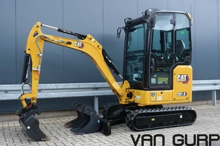 Cat 2021 - 301.8 | 2021 | only 40h | te koop