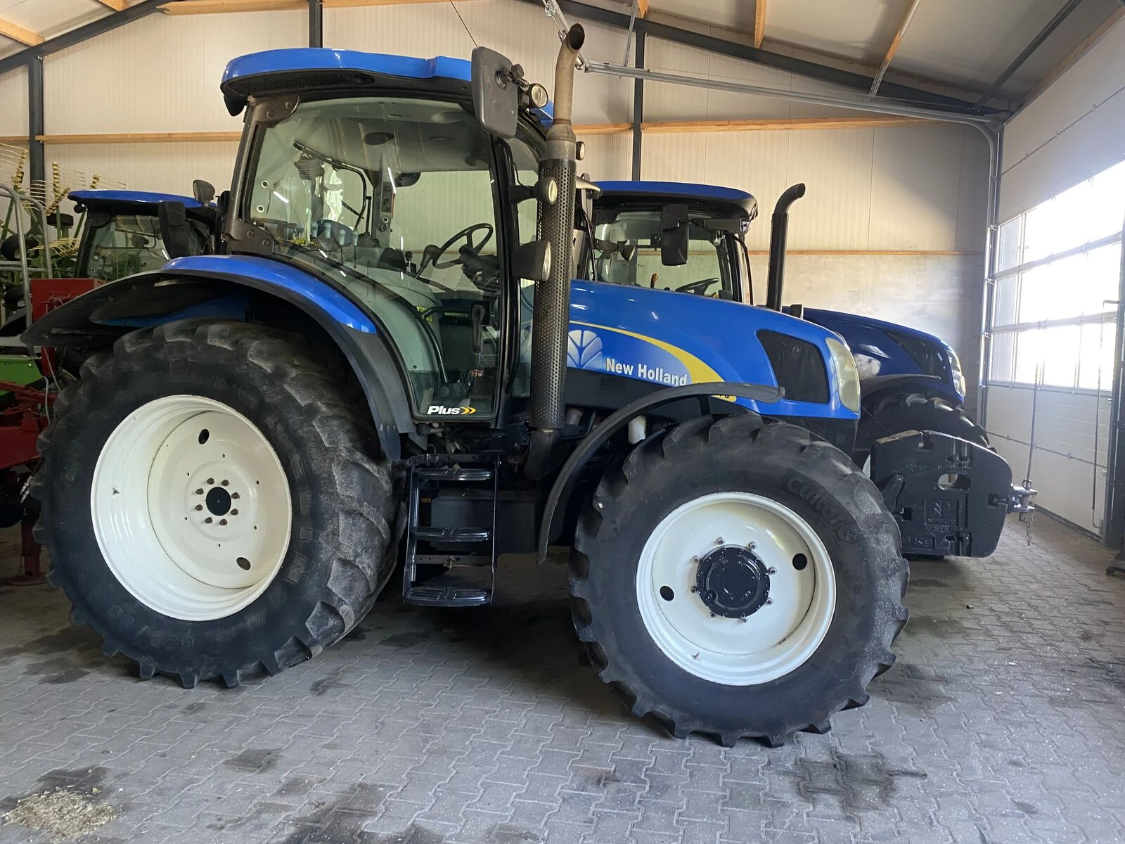 New Holland T6010 2010 afbeelding 1