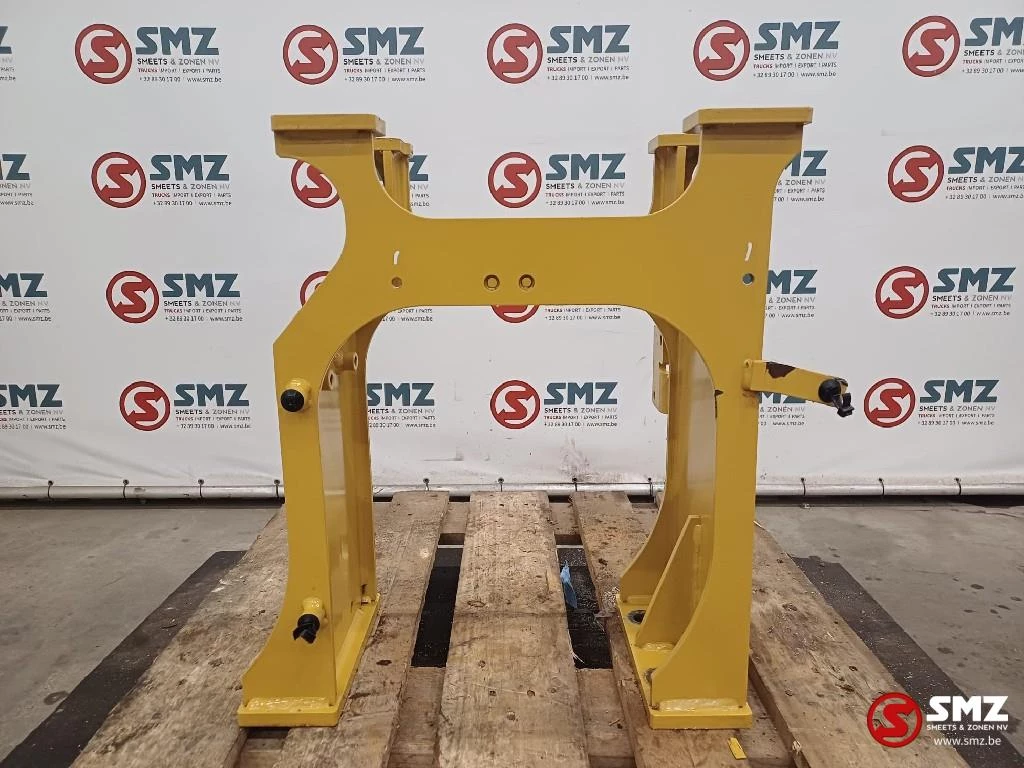 Caterpillar 2022 - Mounting main valve control Caterpillar obrázek 1