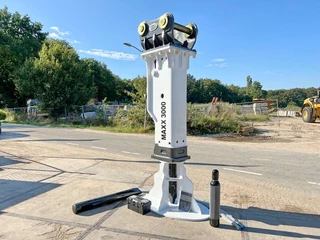 2026 - Maxx 3000 hammer / 27-40 Ton / Hydraulic Breaker / image 2 thumbnail