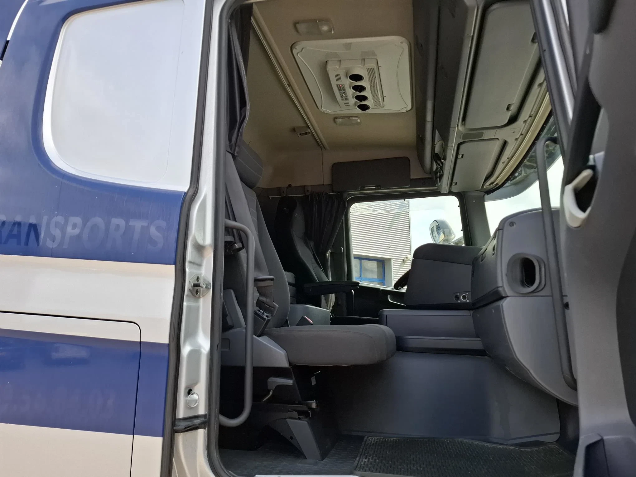 Scania G - G490 / RETARDER / HYDRAULICS / TUV:15-10-2026 / ALCOA / XENON / FULL-AIR / AUTOMATIC / EURO-6 / 2014 Bild 31