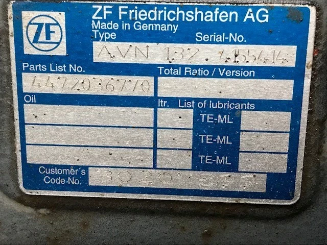 ZF - TYPE: AVN 132 NIET-AANGEDREVEN PORTAALAS VOOR STADSBUSSEN afbeelding 6