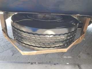 Pacton N/A 2002 - T3-001 Twistlocks Very good tires изображение 12