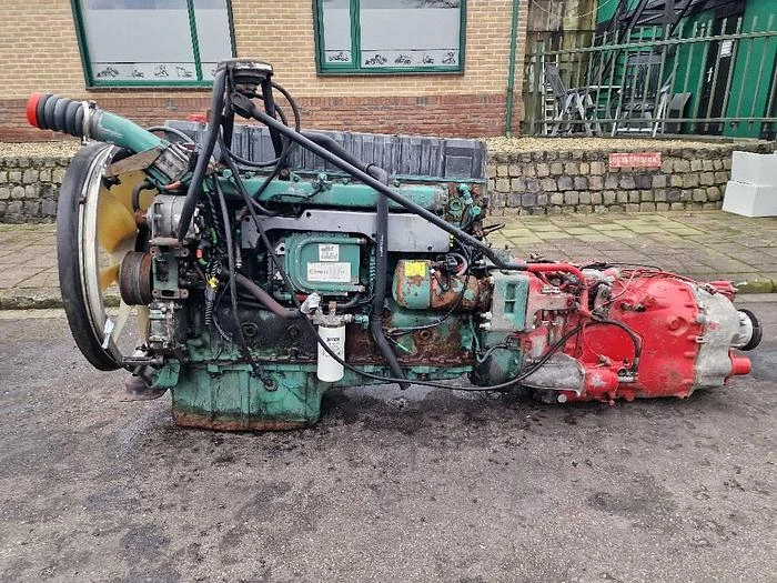 Volvo D12C420 EC96 image 1