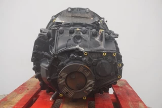 ZF N/A 2010 - 12AS2330DD TGX imagen 4