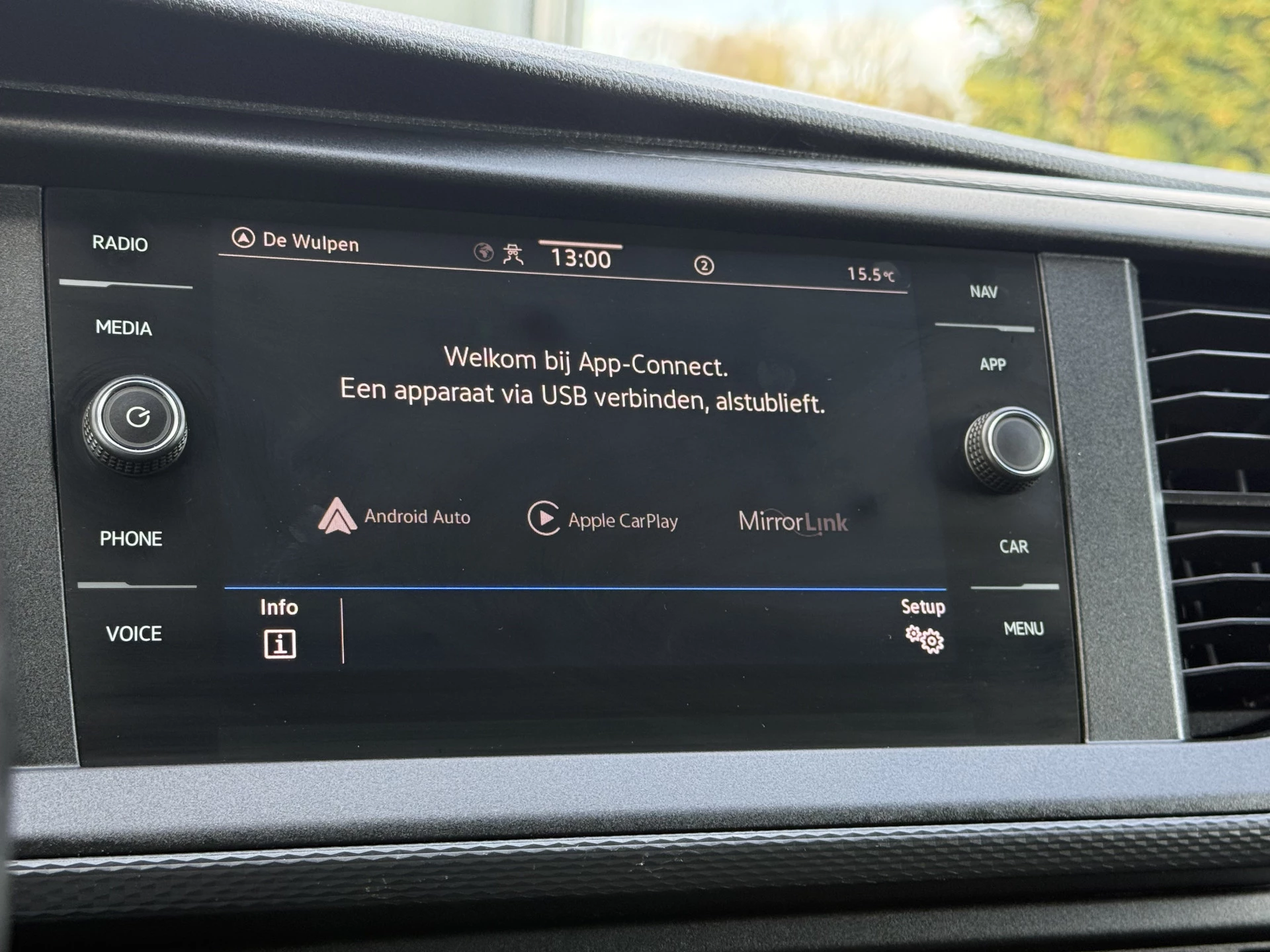 Volkswagen Transporter 2020 - 2.0 TDI HIGHLINE / STARLIGHT BLUE METALLIC / L2H1 / TREKHAAK / CAMERA / CRUISE / AIRCO obrázek 14