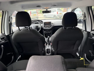 Peugeot 208 2014 - 1.2 VTi Allure obrazek 13