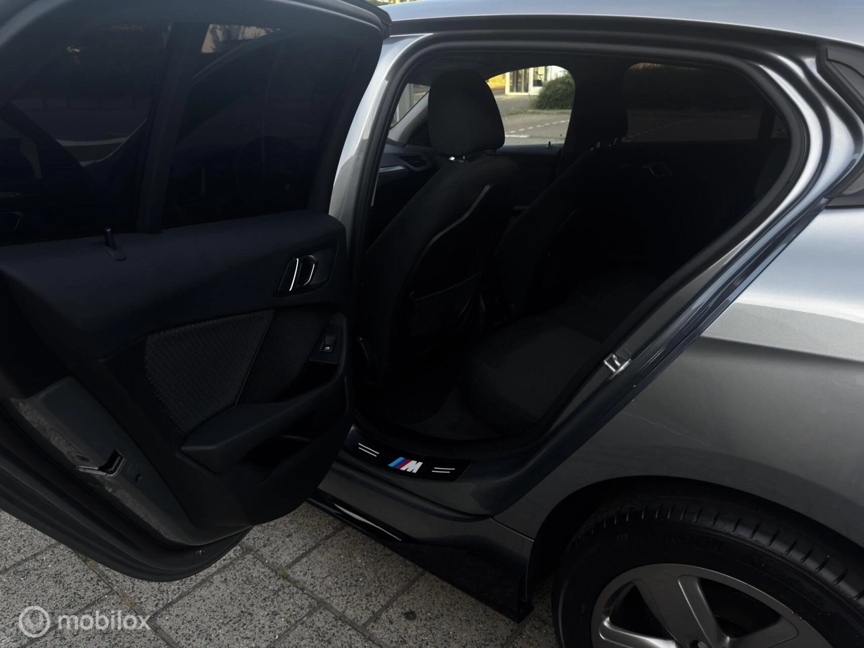 BMW 1 Serie 2022 - 118i M Sport Business | NAV | Camera| Automaat afbeelding 31